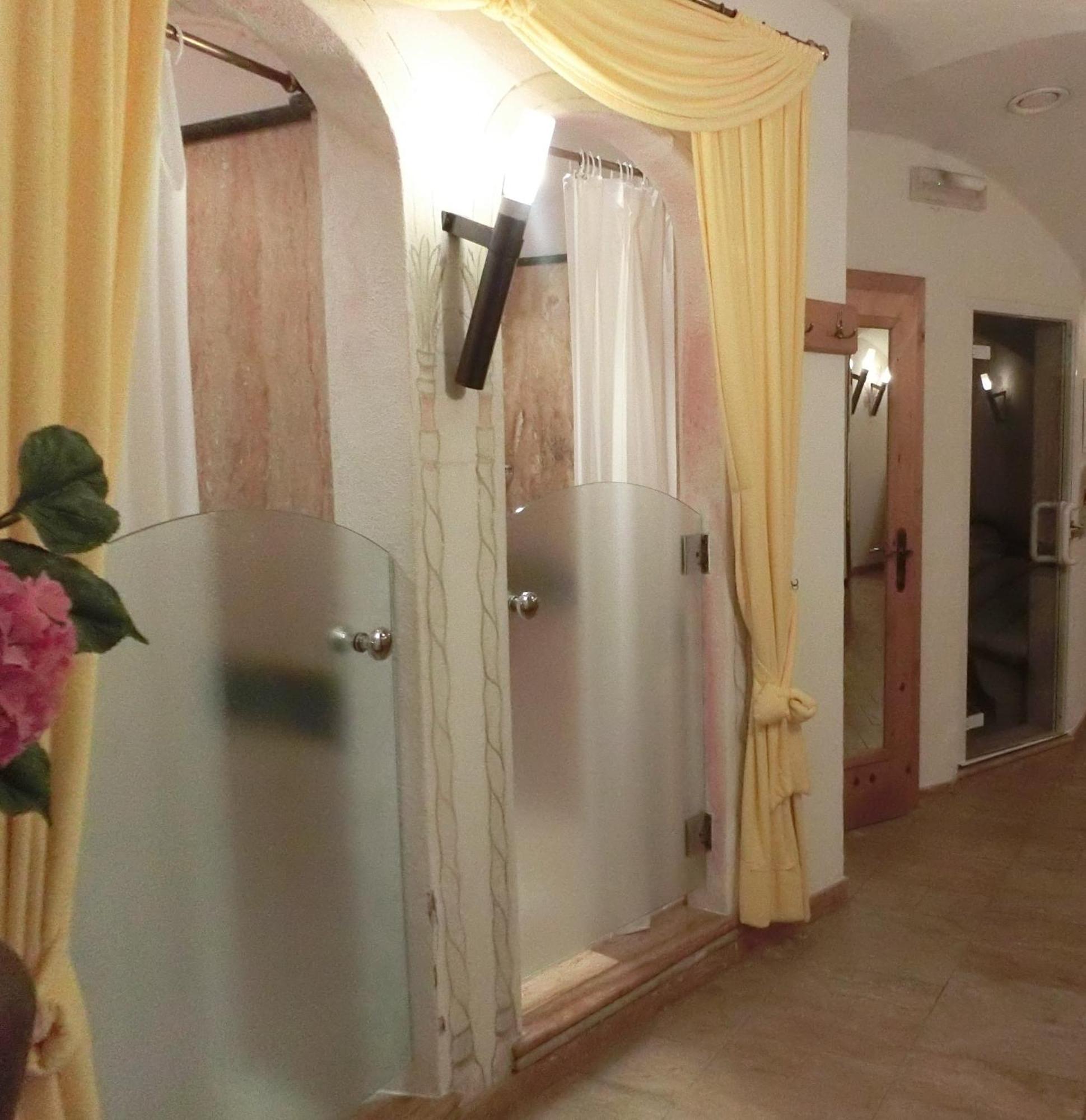 Garni Criss Aparthotel โคลฟอสโก ภายนอก รูปภาพ