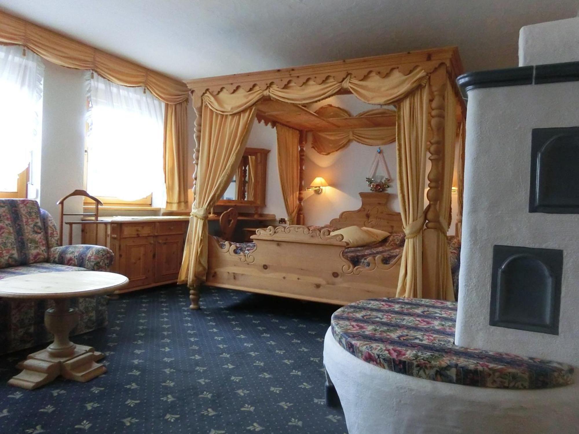 Garni Criss Aparthotel โคลฟอสโก ภายนอก รูปภาพ