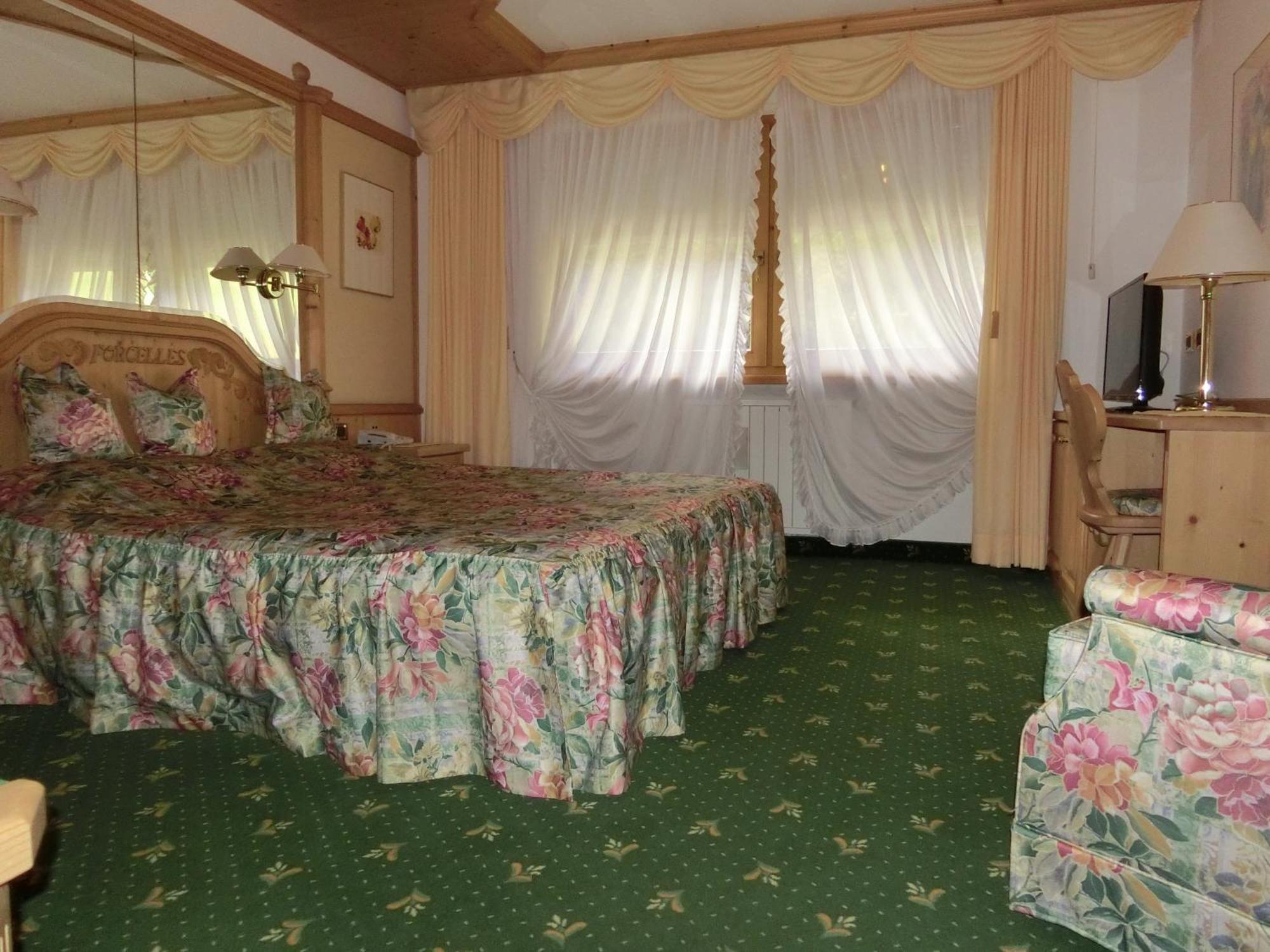 Garni Criss Aparthotel โคลฟอสโก ภายนอก รูปภาพ