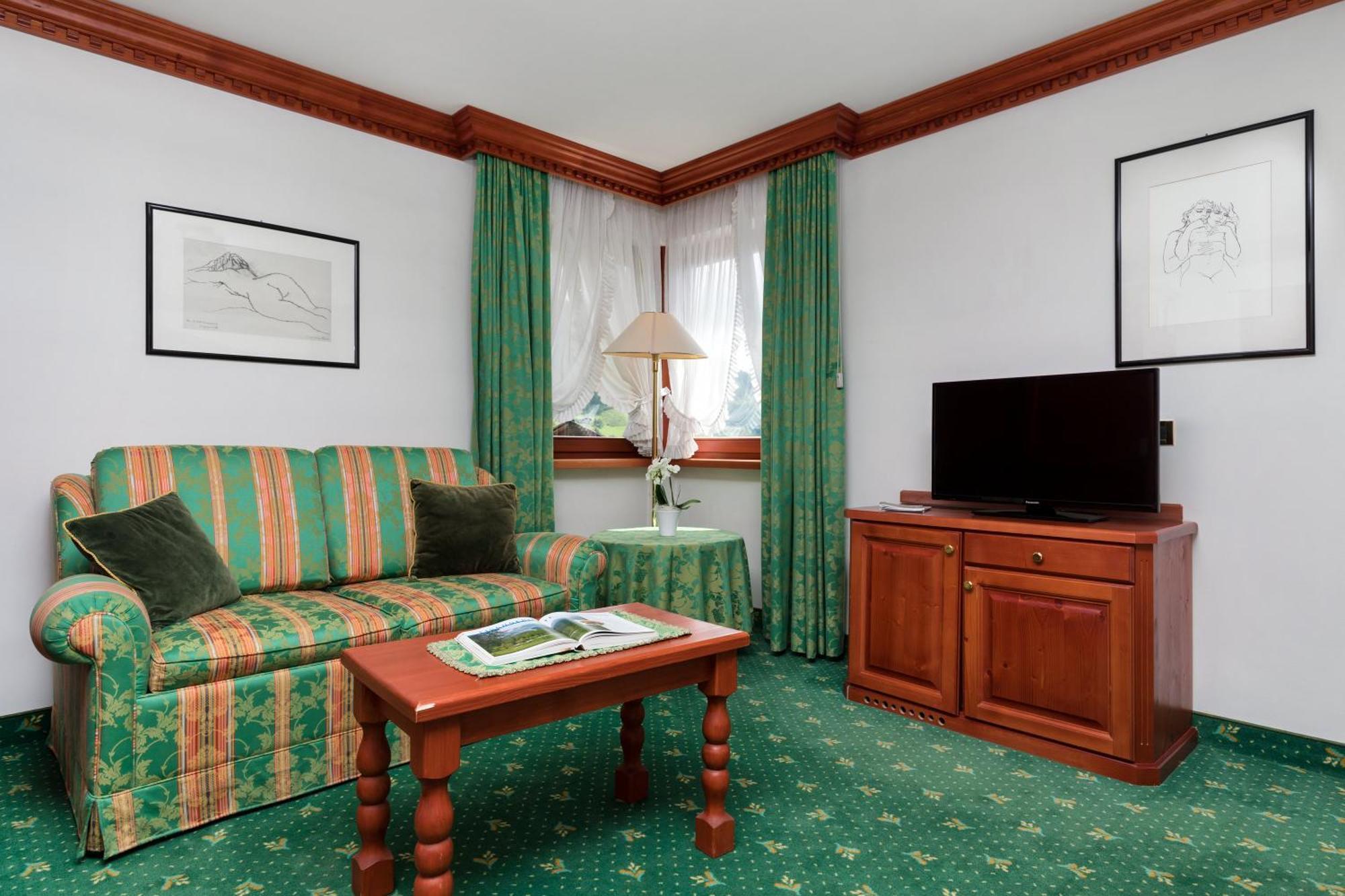 Garni Criss Aparthotel โคลฟอสโก ภายนอก รูปภาพ