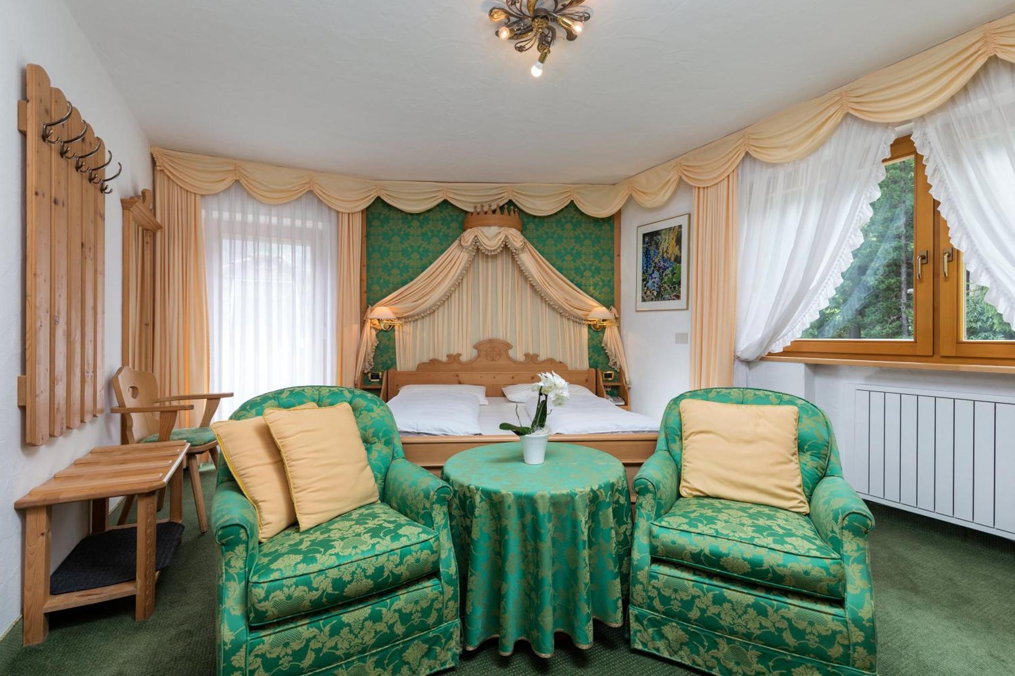 Garni Criss Aparthotel โคลฟอสโก ภายนอก รูปภาพ